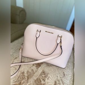 Light pink Michael Kors Purse!!! NWOT!